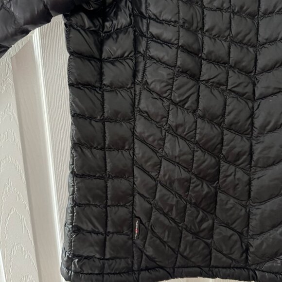 The North Face Women's Thermoball Trekker Jacket - Picture 7 of 8